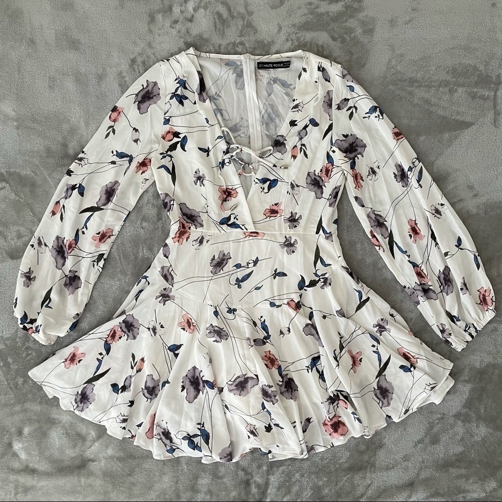 Haute Rogue Long Sleeve Floral Romper Dress Bloomers Attached White Gray Medium